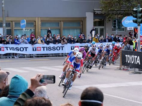 Il Giro D Italia Sulle Strade Di Rimini Per La Riccione Cento