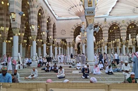 PPIH Fasilitasi Jemaah Sakit KKHI Ziarah Ke Masjid Nabawi Dan Raudhah