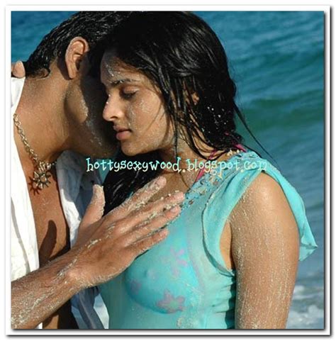INDIAN ACTRESS South Indian Actress Divya Spandana AKA Ramya Hot And Sexy Pictures Showing Her