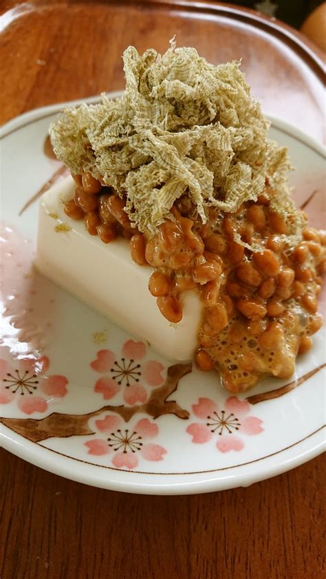 冷奴にのせるだけ！納豆とろろ昆布 By みけひな 【クックパッド】 簡単おいしいみんなのレシピが394万品