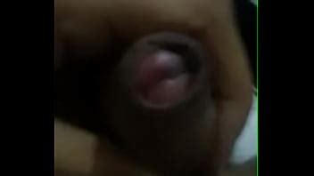 Virgin Indian Se Masturber Dans Les Toilettes XVIDEOS