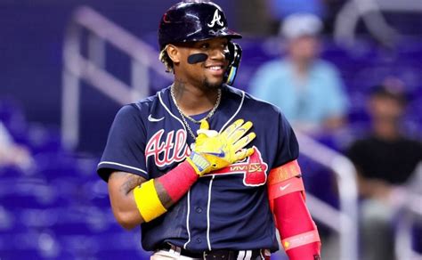 MLB Ronald Acuña Jr hace historia tras nuevo HR se une a exclusivo