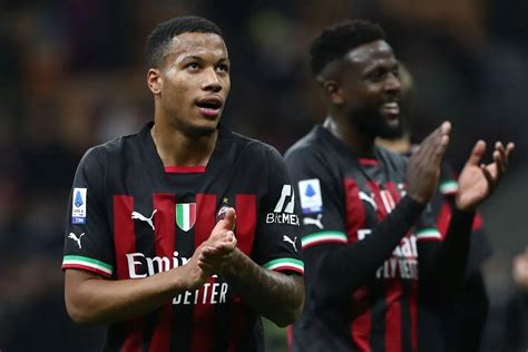 Milan Prime Anticipazioni Sulla Maglia Home