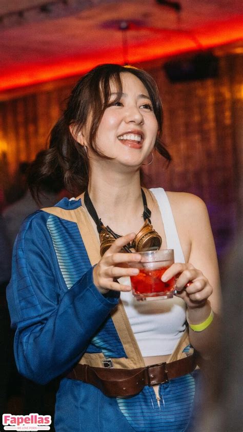 Fuslie Aka Leslie Nude Leaks Fapellas