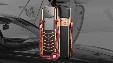 Vertu Signature Cobra Ponsel Super Mewah Yang Dibanderol 47 Miliar