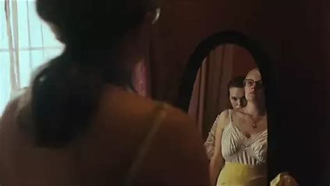 Elisabeth Moss Nude Porn Videos Sex Tapes Xhamster