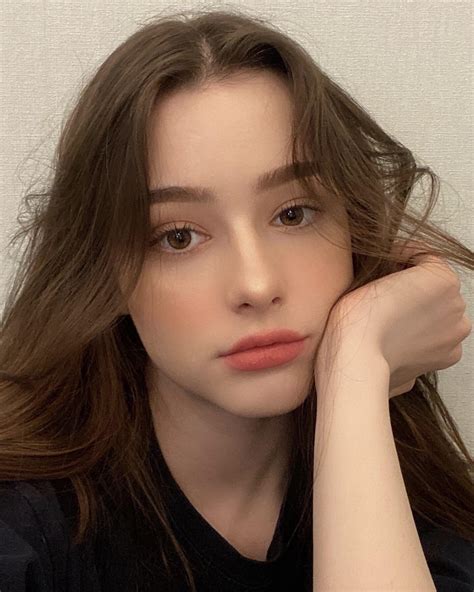 Dasha Taran Wiki: Edad, altura, etnia, familia, novio, patrimonio.