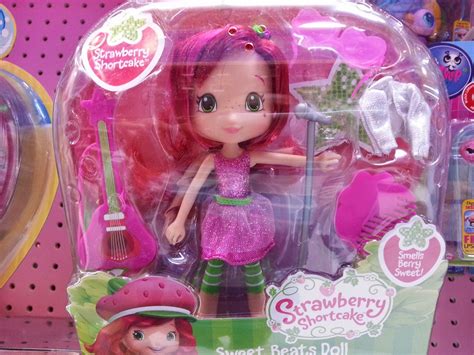 Jane Chérie: New Strawberry Shortcake Dolls by Bridge Direct