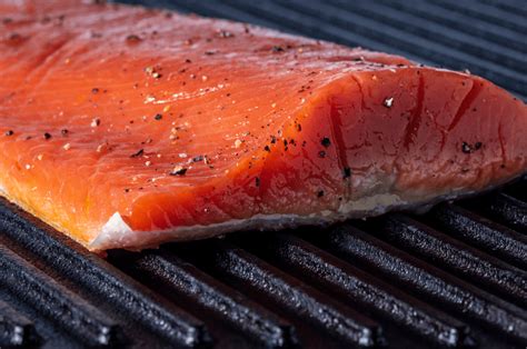 What Does Undercooked Salmon Look Like And How To Tell