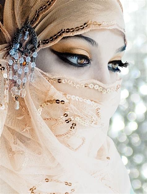 Step By Step Arabic Party Wear Bridal Eye Complete Face Makeup