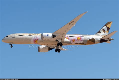 A6 Bls Etihad Airways Boeing 787 9 Dreamliner Photo By Airlinerspotter