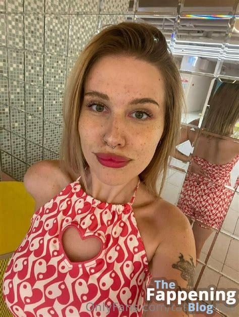 Tati Blonde Nude Leaks Photo 9 TheFappening