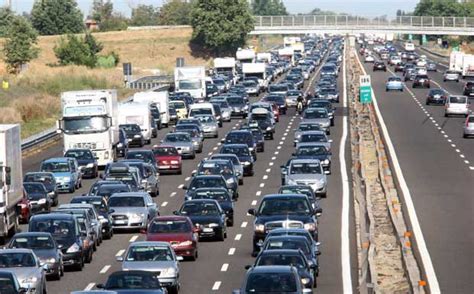 Traffico Autostrade Ad Agosto Esodo Con Aumento Dei Pedaggi