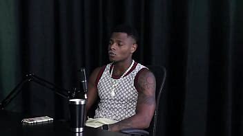 Ela começou em uma festa de suruba gay e um produtor o convidou para gravar mas nunca teve