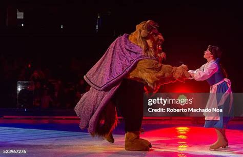 Disney On Ice Celebrates 100 Years Of Magic Photos Et Images De Collection Getty Images