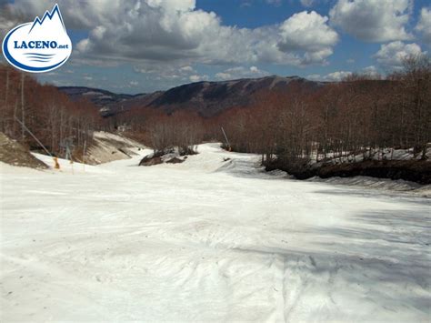 Servizio Fotografico Situazione Neve Sulle Piste Aprile