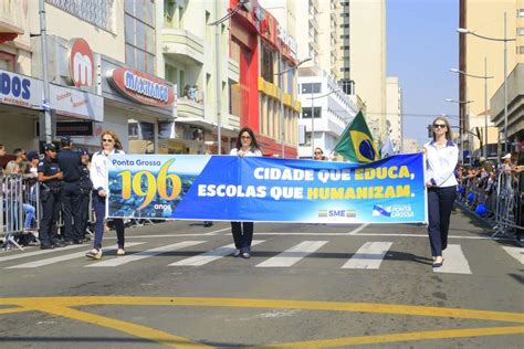 Desfile Celebra Os 200 Anos Da Independência Do Brasil Blog Do Doc