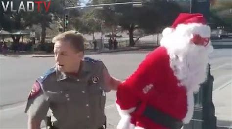 Santa In Texas Gets Arrested For The Craziest Reason Vladtv