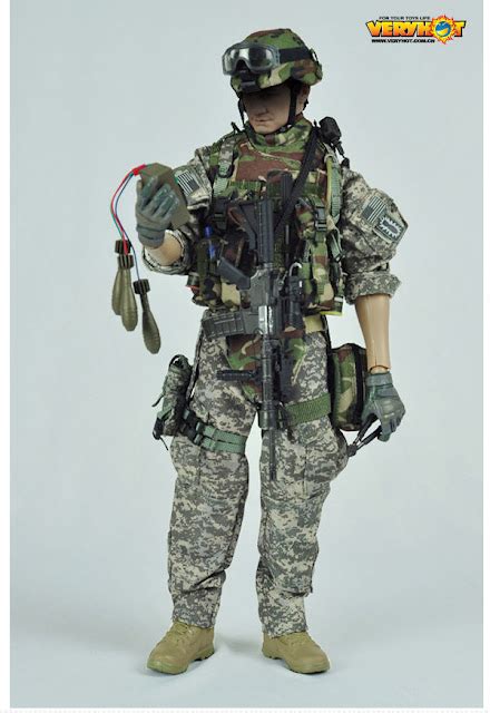 Toyhaven Incoming Very Hot Scale U S Army Eod Uniform Set For Inch Figures Hurt Locker