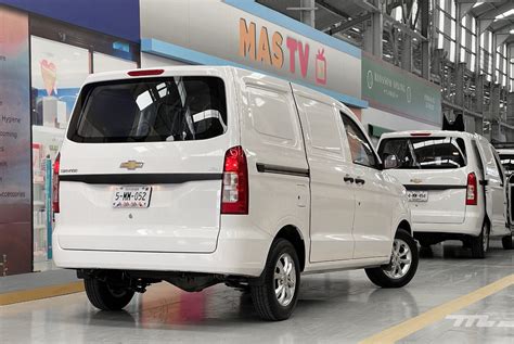 Chevrolet Tornado Van En M Xico Dimensiones Costo Y Equipamiento