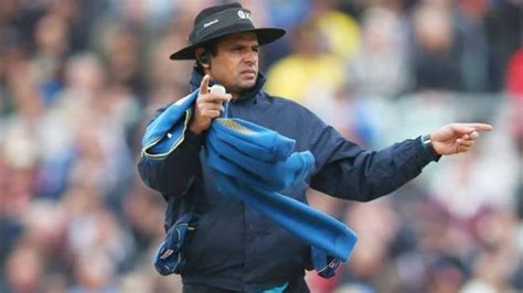 WATCH - Umpire Aleem Dar hilariously celebrates after making a right ...