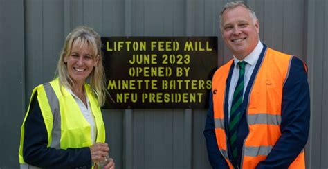 Mole Valley Farmers Reopens Devon Feed Mill