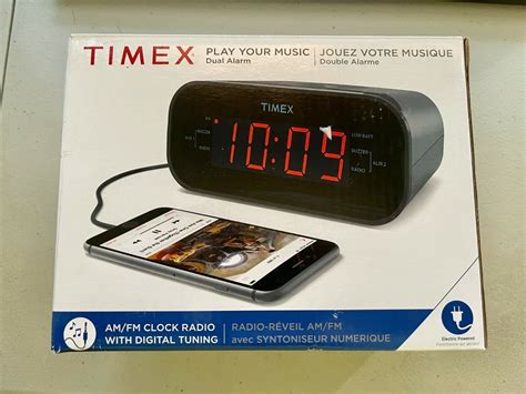 Timex Am Fm Clock Radio With Digital Tuning New In Box Play Your Music