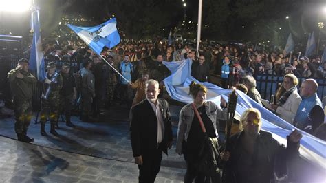 Malvinas 19 Fotos De La Vigilia En Todo El País Por Los 41 Años De La Guerra Infobae