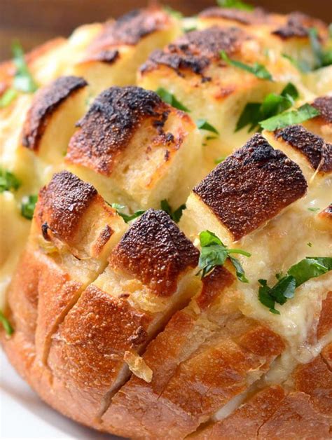 Roasted Garlic And Brie Pull Apart Bread Lifes Ambrosia