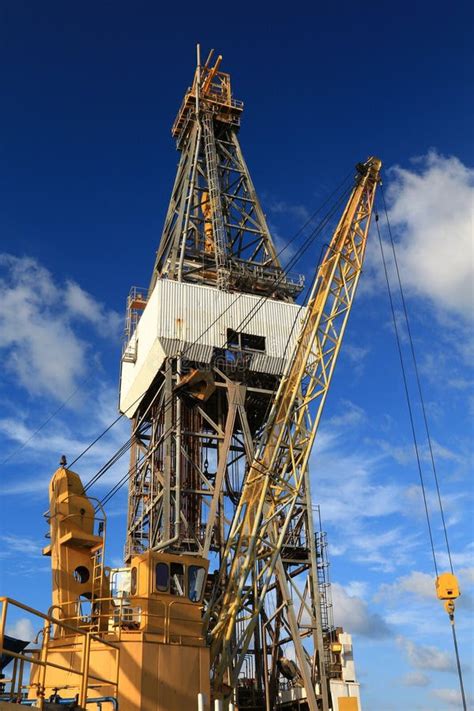 Torre Perforazione Del Pozzo Di Petrolio Immagine Stock Immagine Di