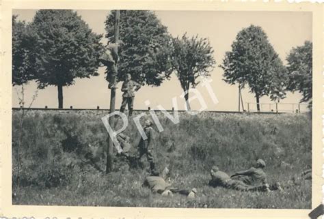 FOTO WKII WEHRMACHT Fernsprecher F268 Soldat Unterhof R Pfalz Leitung