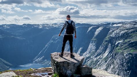 Top 10 best hiking trails in Australia