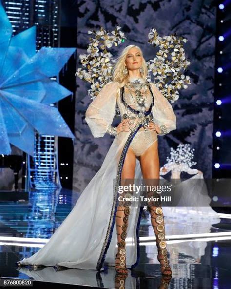 1,019 Karlie Kloss Victorias Secret Fashion Show Photos & High Res
