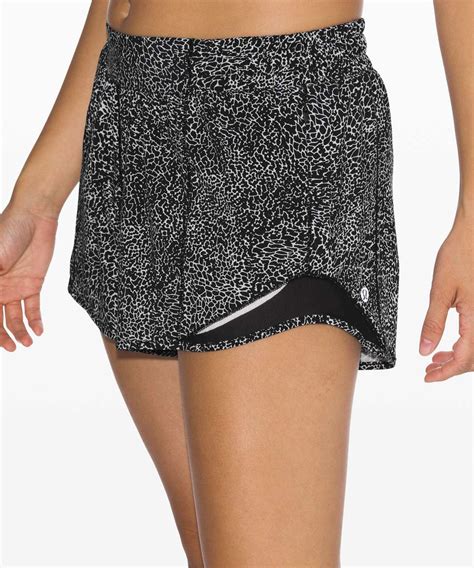 Lululemon Hotty Hot Short II Long 4 Polar Shift Inverse Alpine White Black Black Lulu