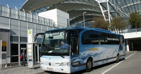 Servicio De Enlace Entre El Aeropuerto Y El Centro De Múnich Con Los