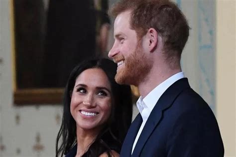 Príncipe Harry E Meghan São Perseguidos Por Paparazzi E Quase Sofrem Acidente Mundo Diario De