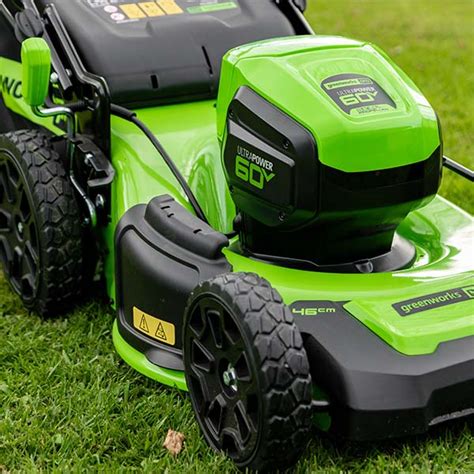 Greenworks 60v Pro Brushless Self Propelled Lawnmower 46cm 18” Skin