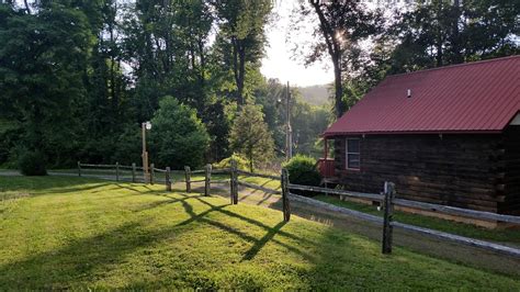 Riverfront Mountain Getaway In Cherokee North Carolina