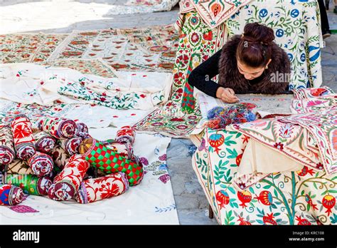Uzbek souvenirs textile uzbekistan hi-res stock photography and images ...