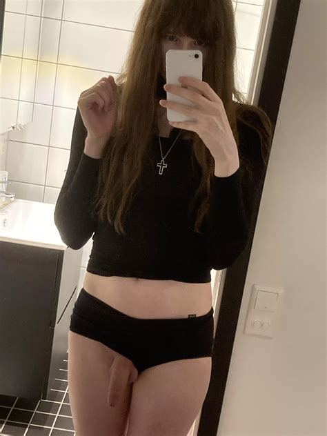 Uh Oh It Slipped Out Nudes Tgirls NUDE PICS ORG