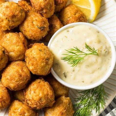 5 Crab Cake Sauce Recipes That Make You Look Like A Pro Chef