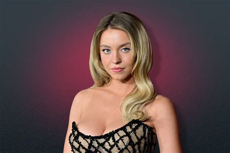 Sydney Sweeney On Snl Why The Far Right Thinks Her Boobs Ended Wokeness