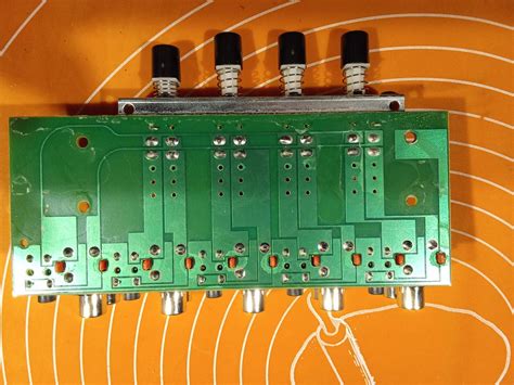 Input Selektor Aux Fabryczny Selektor Dla Wzmacniacza Audio Opis