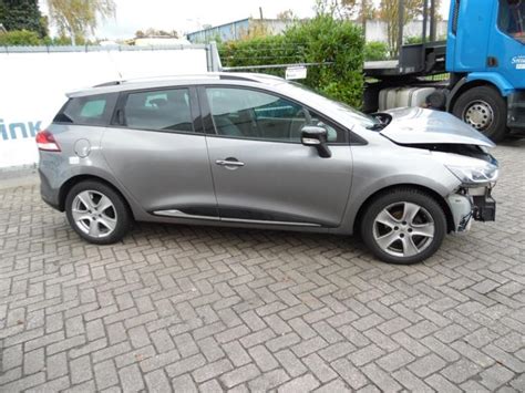 Renault Clio IV Estate Grandtour 0 9 Energy TCE 12V Salvage Vehicle