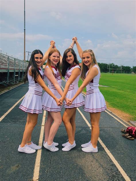 Cheerleader Poses Couples Halloween Outfits Hot Cheerleaders Cheerleading