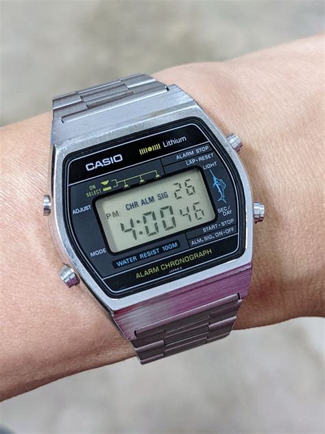 CASIO MARLIN W 250 QW 108 VINTAGE 1980 Men S Fashion Watches