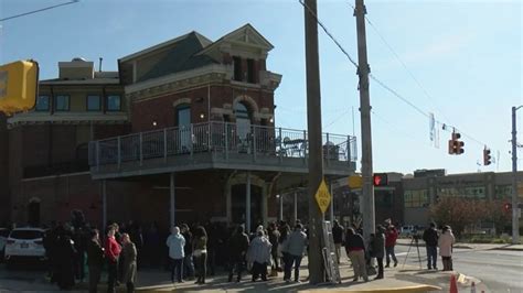 Kurt Vonnegut museum opens in new home - WISH-TV | Indianapolis News ...