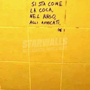 Scritta Sul Muro Nasi Agitati Star Walls Citazioni Citazioni