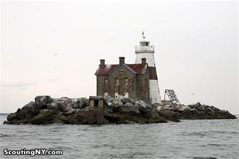 Rent This Lighthouse On Execution Rocks Off Long Island For A Night