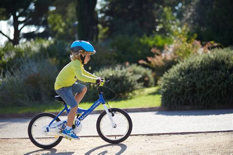 Btwin Cop Trooper Kids' 16-Inch Bike - Blue (2017) - First Bike bike